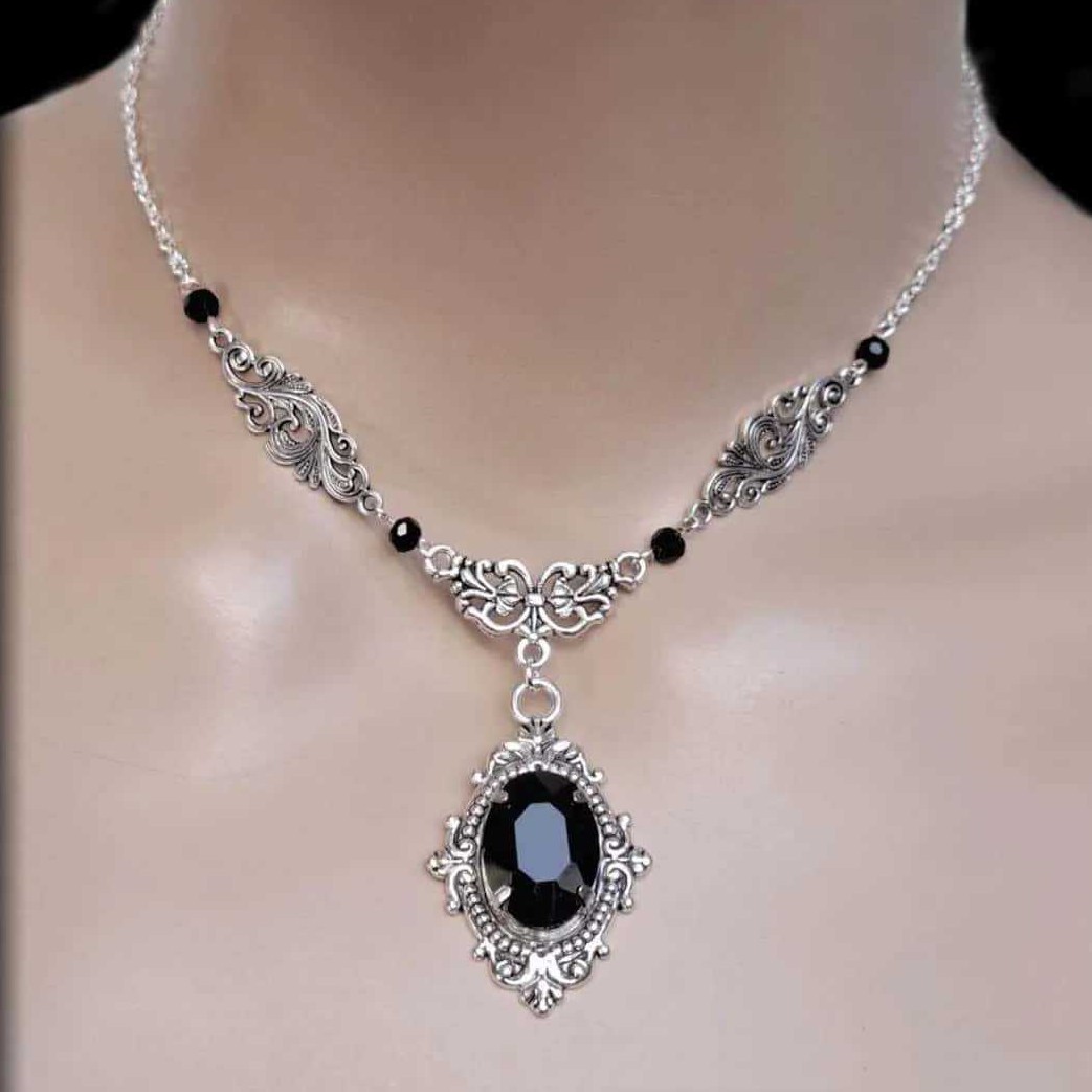 パープルマジックウォータードロップネックレス、ゴシックジュエ - Women'S Victorian Accessories のレビューと価格