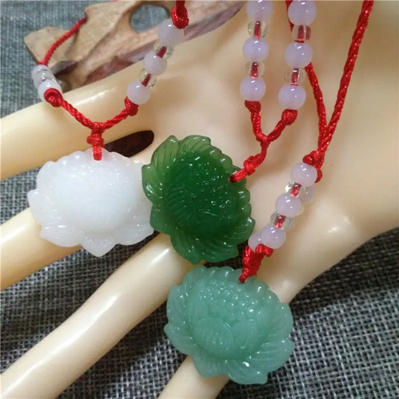 天然の緑色の翡翠で作られた蓮の花のペンダントビーズネックレス - Women Accessories To Gift のレビューと価格