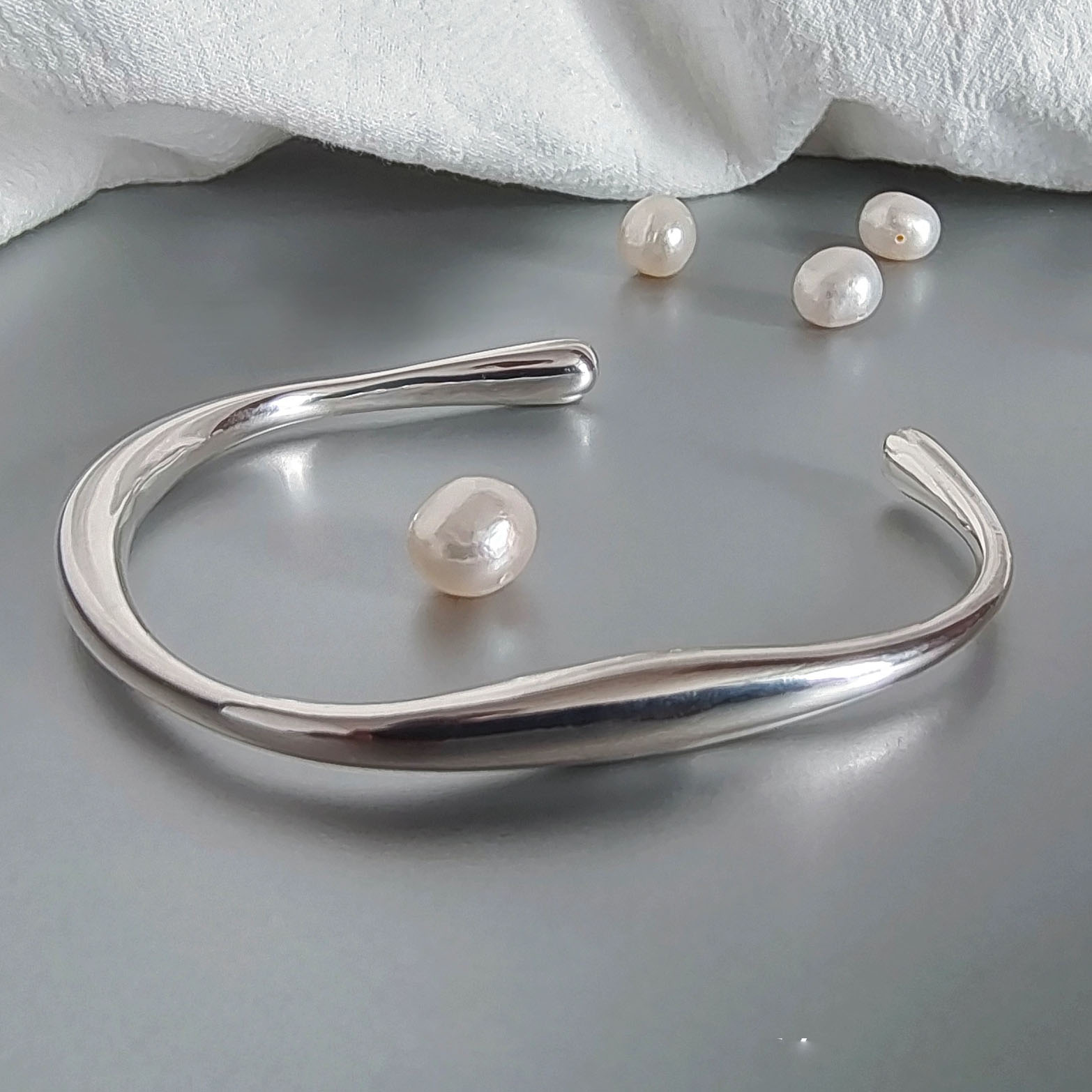 男性と女性のための925スターリングシルバーメタルブレスレッ - Resin Bangle Bracelet のレビューと価格