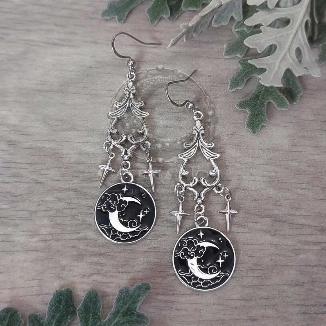 ムーンマジックイヤリング、ゴシックジュエリー、魔女アクセサリ - Women'S Victorian Accessories のレビューと価格