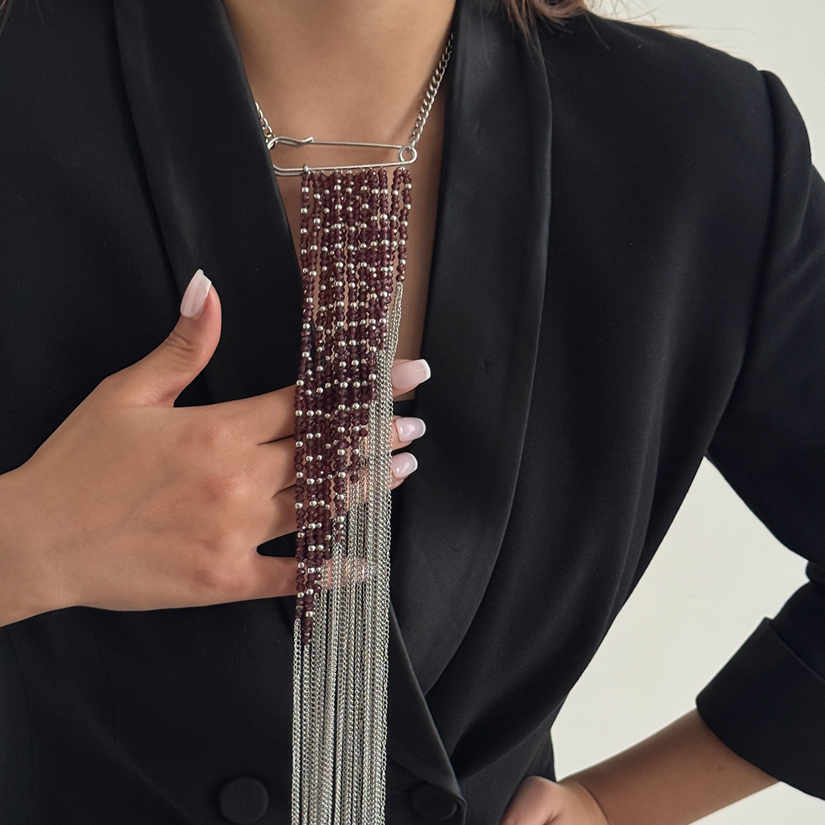 シルバーカラータッセルチェーンブローチファッションアクセサリ - Women Accessories Jewelry のレビューと価格