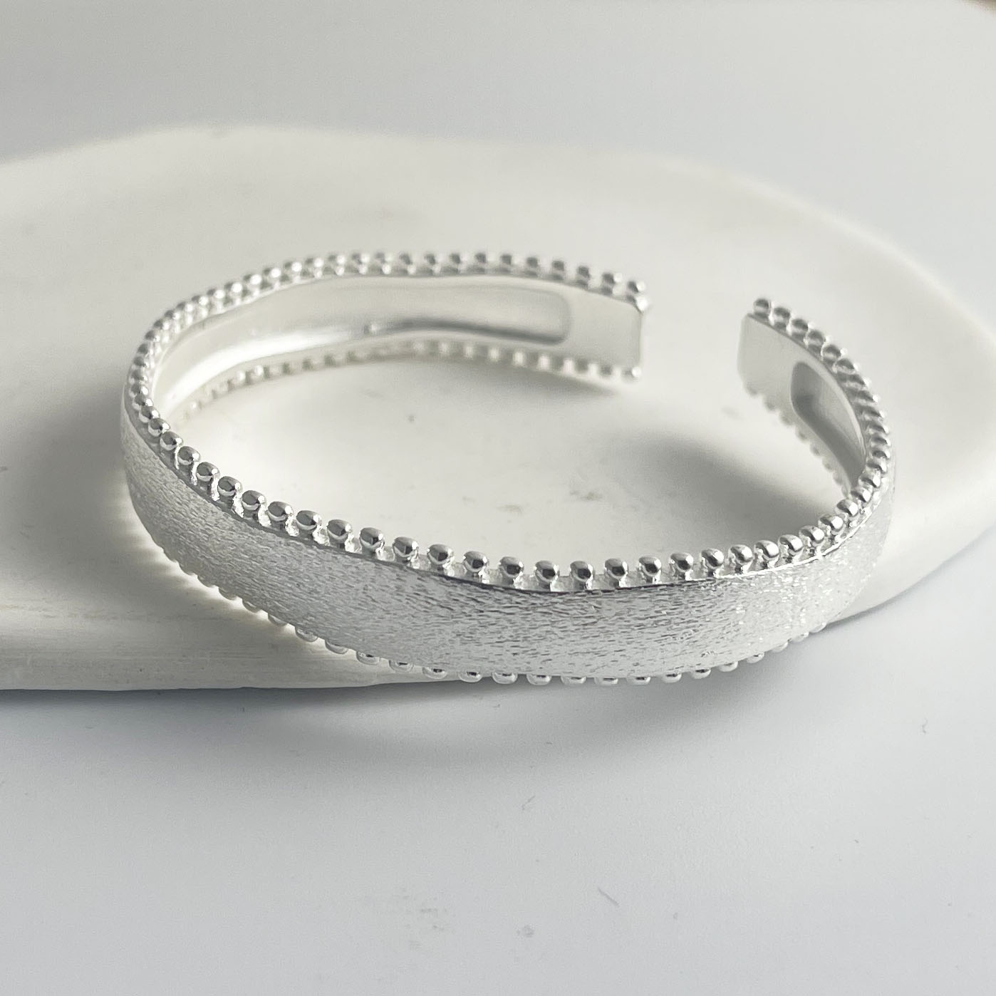 100% ソリッド 925 スターリングシルバーレトロブレス - Resin Bangle Bracelet のレビューと価格