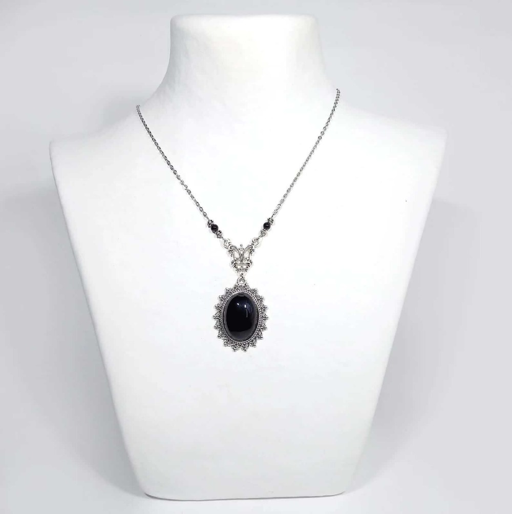 ビクトリア朝のゴシックシルバーカラーレースワークオーバルナチ - Women'S Victorian Accessories のレビューと価格